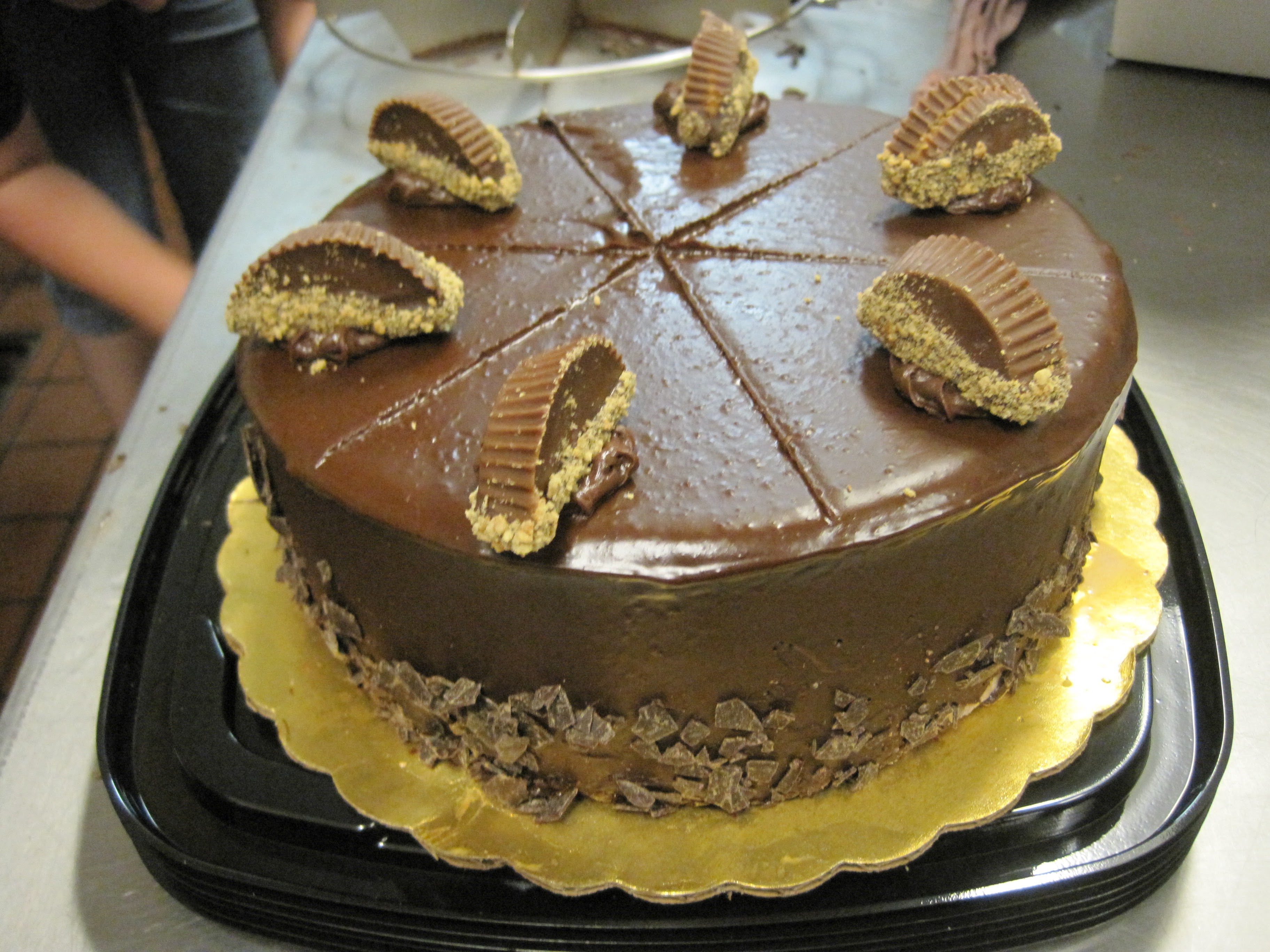Chocolate peanut butter cup cake